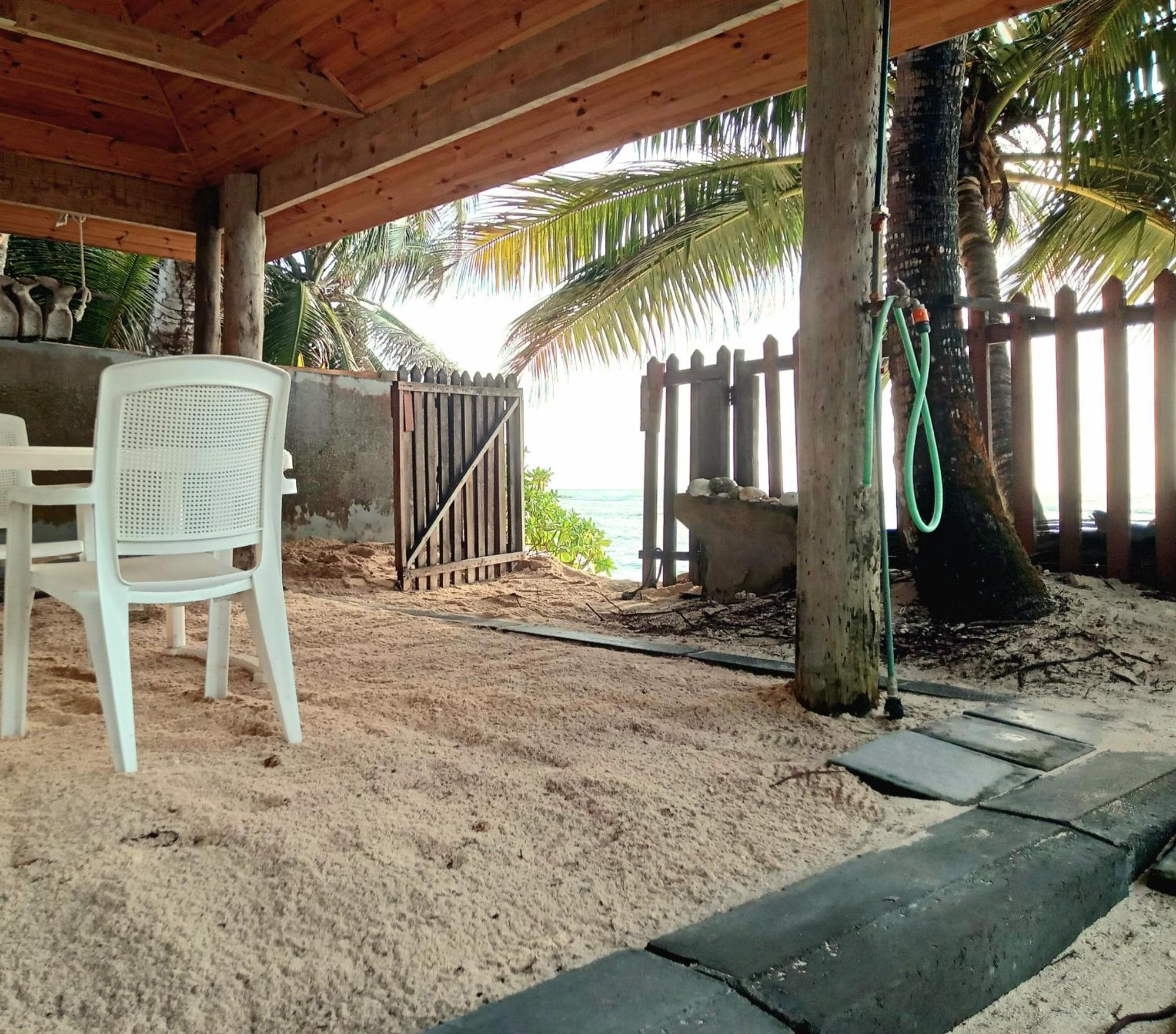 Roz A Mer - Beach Apartment タカマカ エクステリア 写真